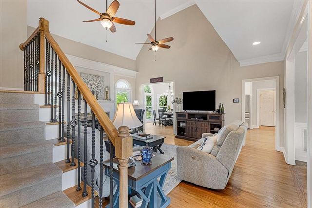 802 Clubhouse Pointe, Woodstock, GA 30188