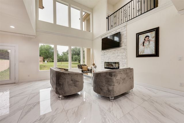 7725 Lakeview Circle, Fort Worth, TX 76179