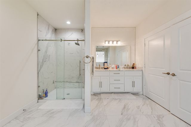 7725 Lakeview Circle, Fort Worth, TX 76179