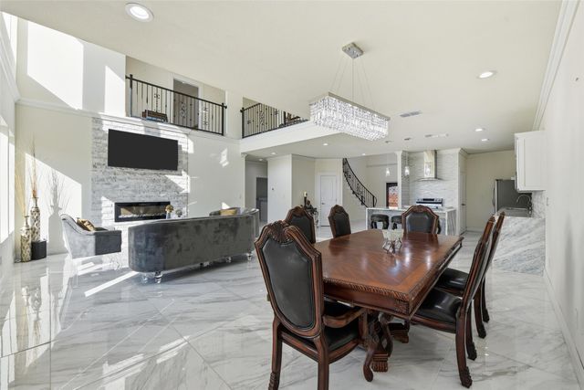 7725 Lakeview Circle, Fort Worth, TX 76179