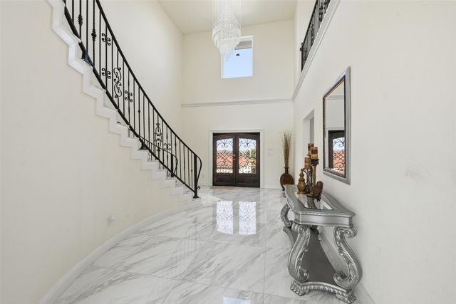 7725 Lakeview Circle, Fort Worth, TX 76179