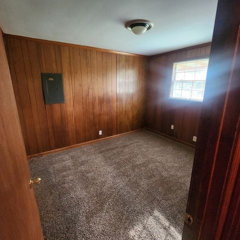 638 Anderson Ln, Madison, TN 37115