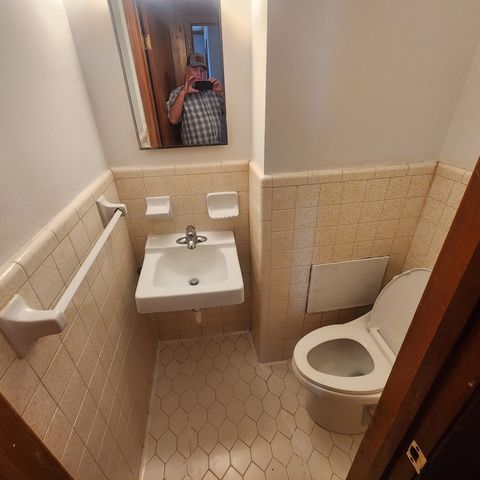 638 Anderson Ln, Madison, TN 37115