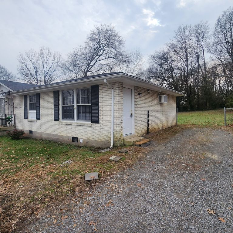 638 Anderson Ln, Madison, TN 37115