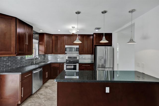 30 NE 139th Street, North Miami, FL 33161