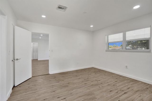 30 NE 139th Street, North Miami, FL 33161