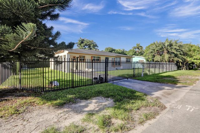 30 NE 139th Street, North Miami, FL 33161