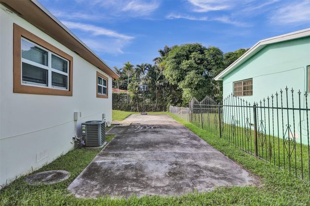 30 NE 139th Street, North Miami, FL 33161