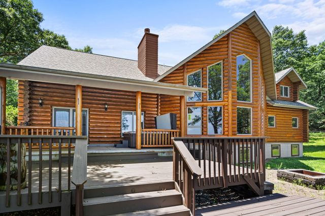 37 Wild Horse Lane, Galena, MO 65656