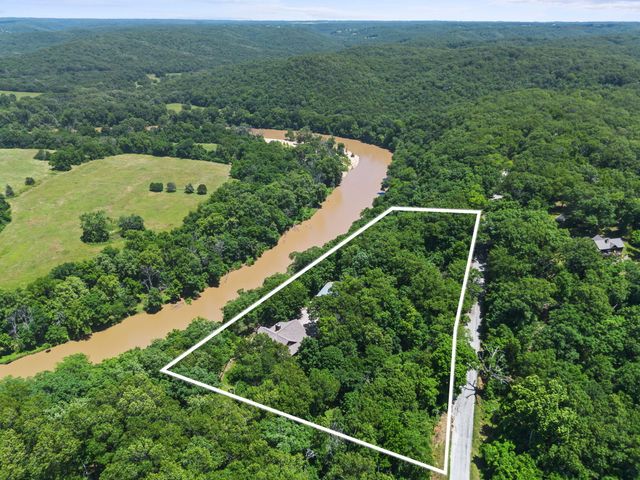 37 Wild Horse Lane, Galena, MO 65656