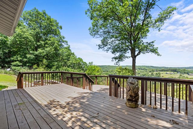 37 Wild Horse Lane, Galena, MO 65656