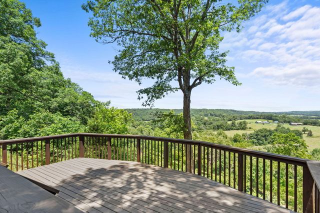 37 Wild Horse Lane, Galena, MO 65656