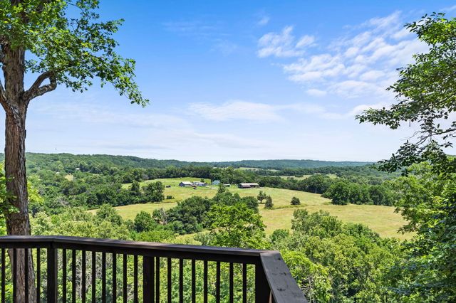 37 Wild Horse Lane, Galena, MO 65656