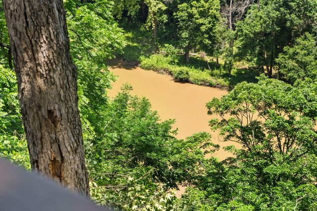 37 Wild Horse Lane, Galena, MO 65656