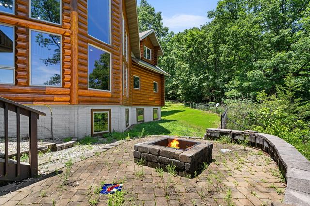 37 Wild Horse Lane, Galena, MO 65656