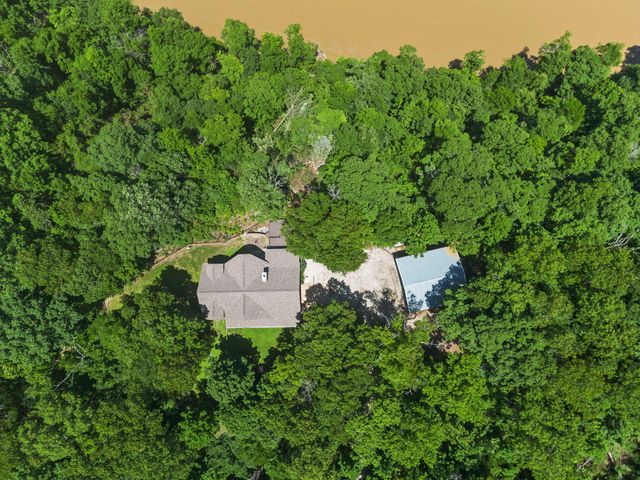 37 Wild Horse Lane, Galena, MO 65656