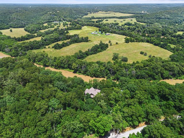 37 Wild Horse Lane, Galena, MO 65656