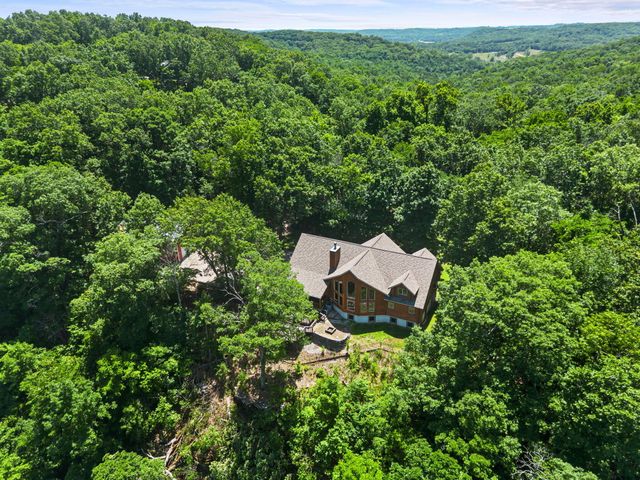 37 Wild Horse Lane, Galena, MO 65656