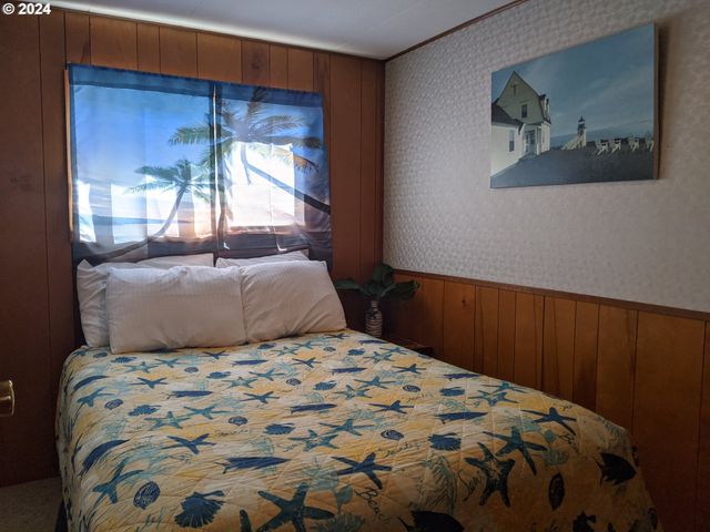 88565 2ND Ave, Florence, OR 97439