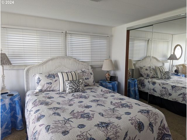 88565 2ND Ave, Florence, OR 97439