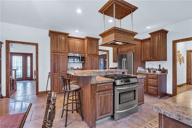 4000 Shields Road, Canfield, OH 44406