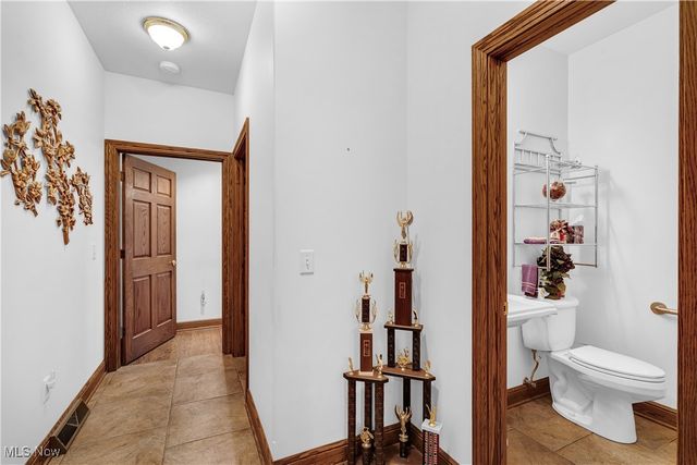 4000 Shields Road, Canfield, OH 44406