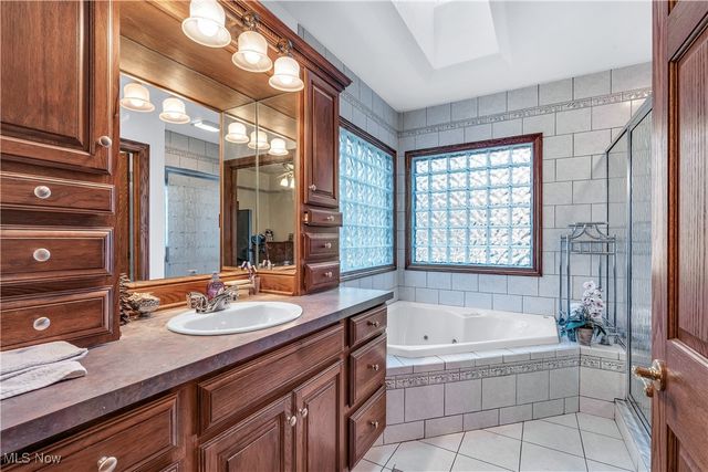 4000 Shields Road, Canfield, OH 44406