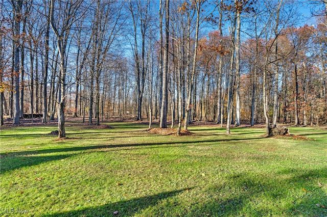 4000 Shields Road, Canfield, OH 44406