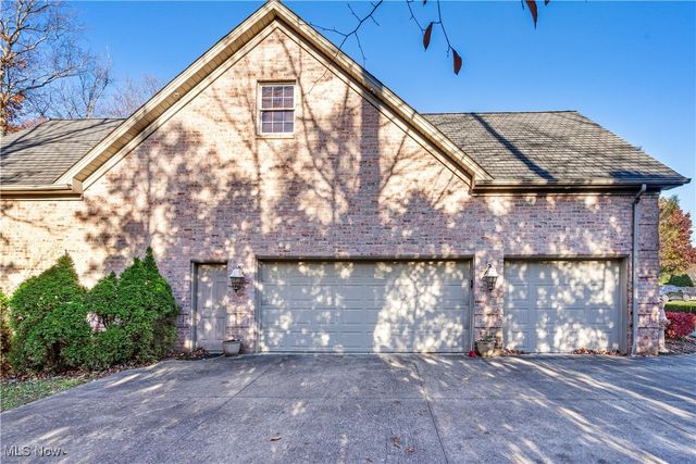 4000 Shields Road, Canfield, OH 44406