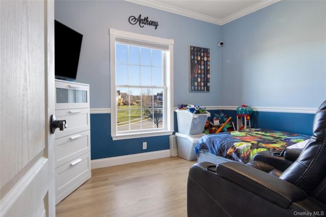 5 Deangelis Drive, Monroe, NY 10950