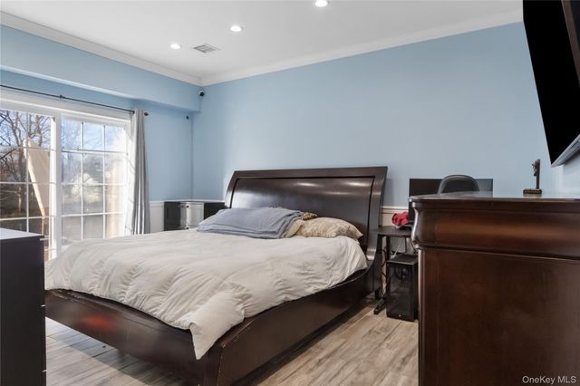 5 Deangelis Drive, Monroe, NY 10950