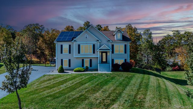 5 Deangelis Drive, Monroe, NY 10950