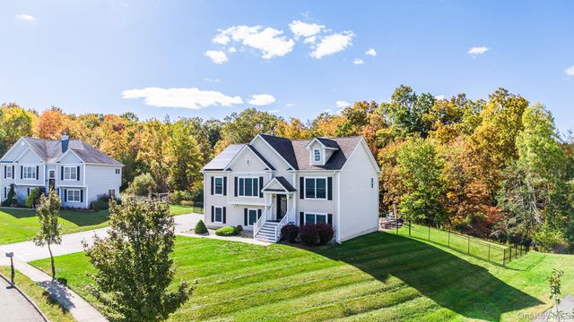 5 Deangelis Drive, Monroe, NY 10950