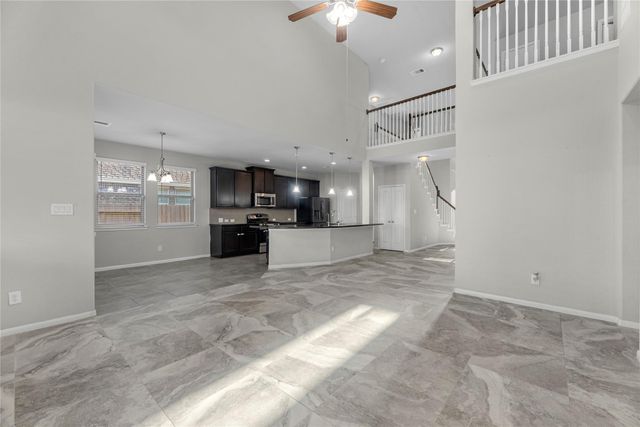 5718 Oakhurst Trail, Pasadena, TX 77505