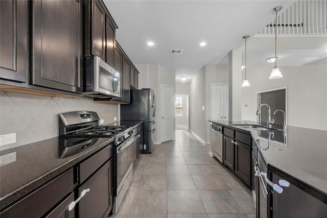 5718 Oakhurst Trail, Pasadena, TX 77505