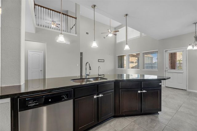 5718 Oakhurst Trail, Pasadena, TX 77505