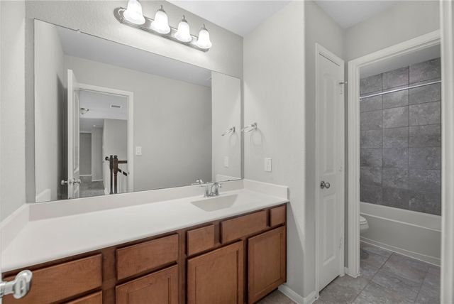 5718 Oakhurst Trail, Pasadena, TX 77505