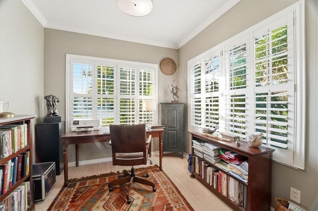 1109 Egrets Walk CIR # 104, Naples, FL 34108