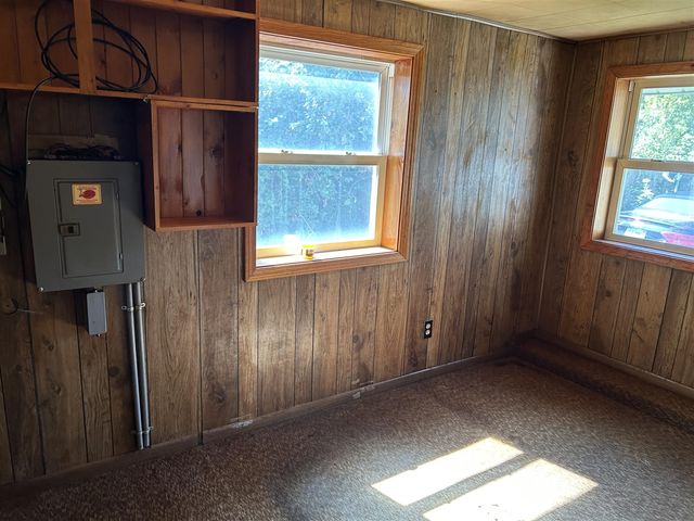 4790 S Greenville Road, Greenville, MI 48838