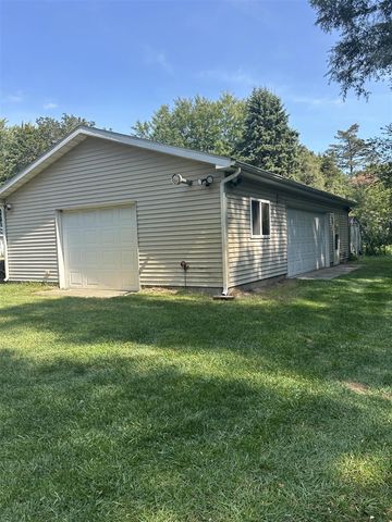 4790 S Greenville Road, Greenville, MI 48838