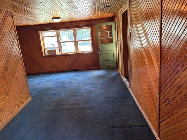 4790 S Greenville Road, Greenville, MI 48838