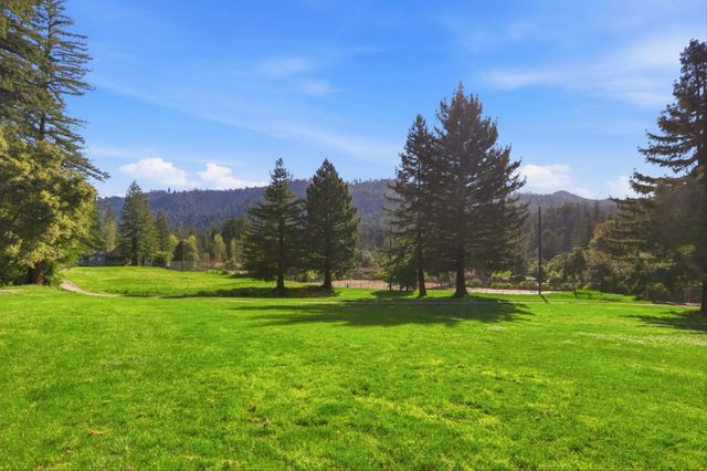 279 Anchor Court, Boulder Creek, CA 95006