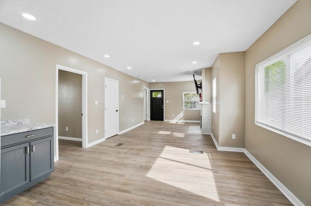 312 E Maplewood Avenue 312 E Maplewood Avenue, Dayton, OH 45405