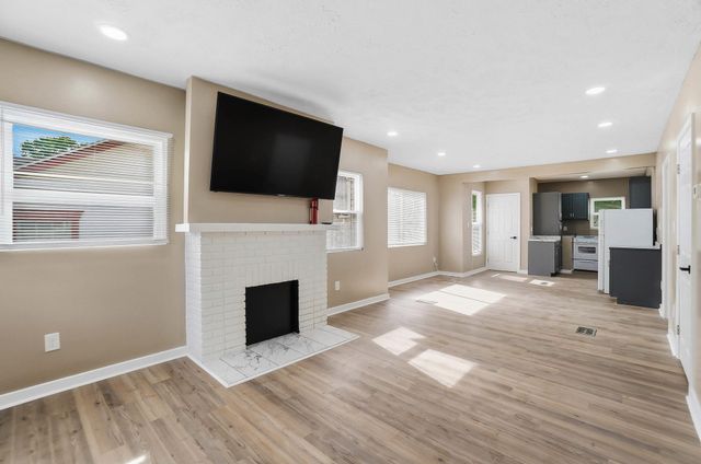 312 E Maplewood Avenue 312 E Maplewood Avenue, Dayton, OH 45405