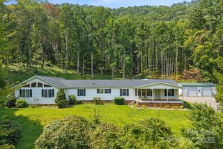 85 Carolina Lane, Burnsville, NC 28714