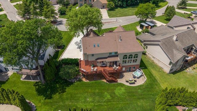 4417 Island View Drive, Waterford Charter Township, MI 48328