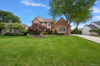 4417 Island View Drive, Waterford Charter Township, MI 48328