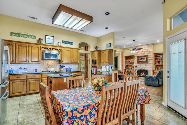 2020 Houston Road, Burleson, TX 76028