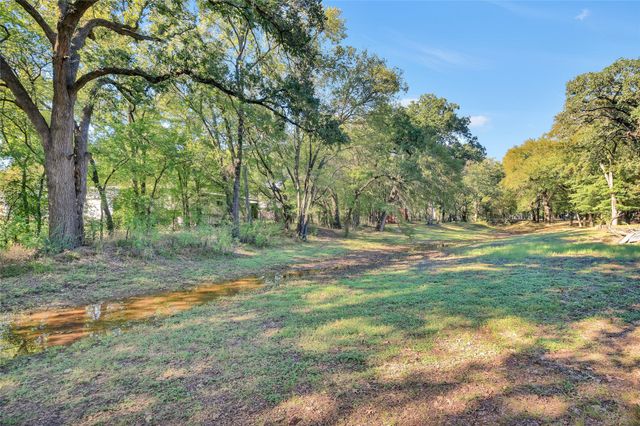 2020 Houston Road, Burleson, TX 76028