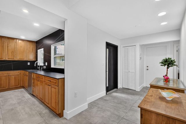 1230 NW 22nd Avenue, Delray Beach, FL 33445